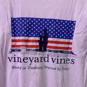 Vineyard Vines oversized Tee